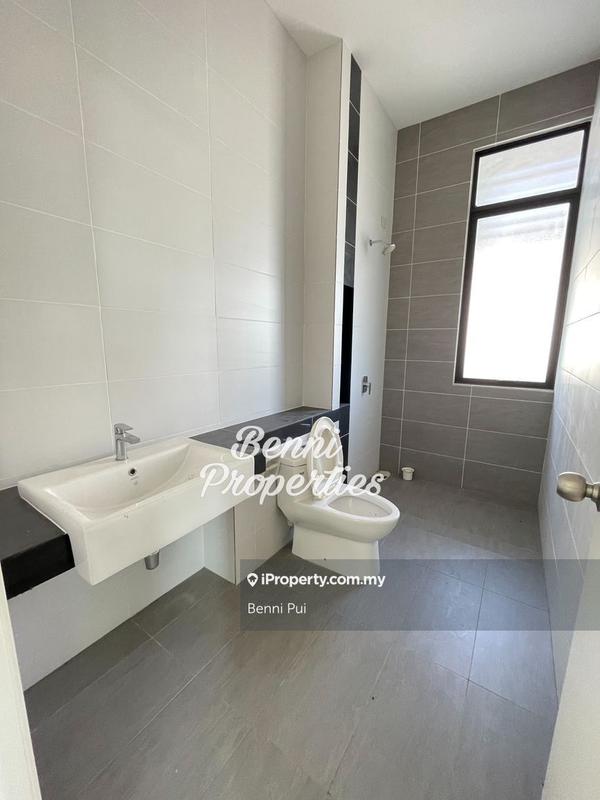 Rumah Berkembar untuk Dijual di Eco Majestic, Semenyih oleh Benni Pui - iProperty.com.my