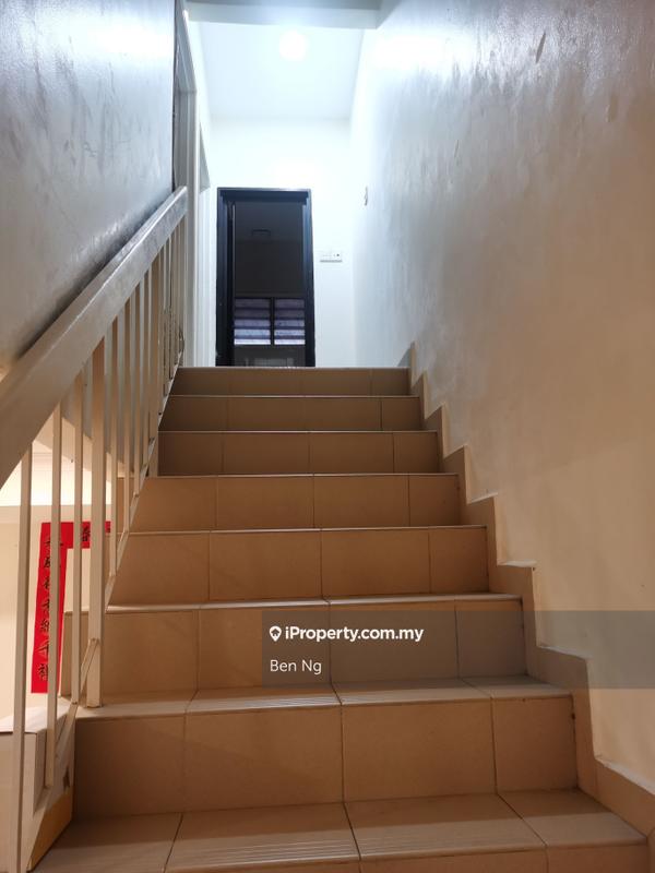 Rumah Berangkai 2 Tingkat untuk Dijual di Kampung Gombak Indah, Batu Caves oleh Ben Ng - iProperty.com.my