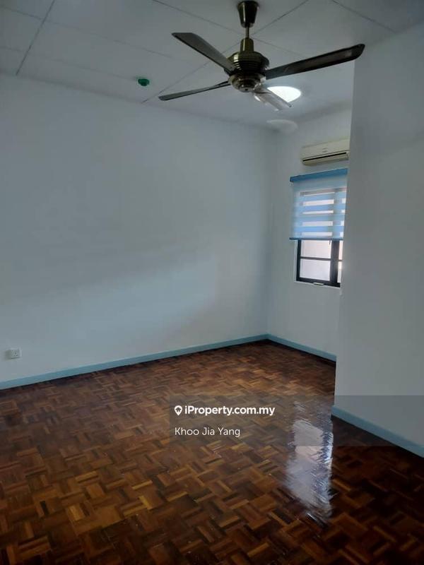 Townhouse for Sale in Parkville Garden, Sunway Damansara, Petaling Jaya by Khoo Jia Yang - iProperty.com.my