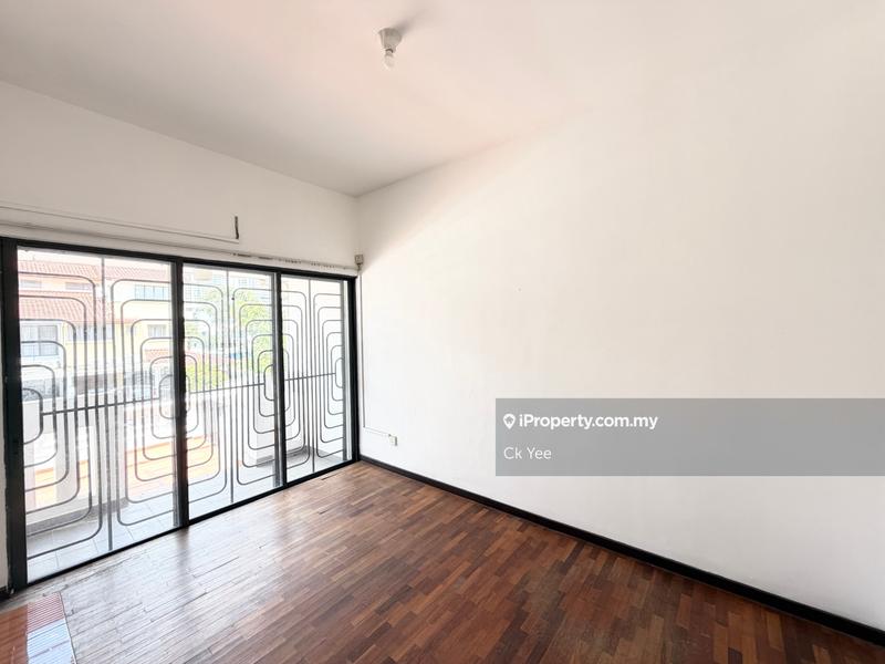 3-storey Terraced House for Sale in Taman Esplanad, Bukit Jalil by Ck Yee - iProperty.com.my