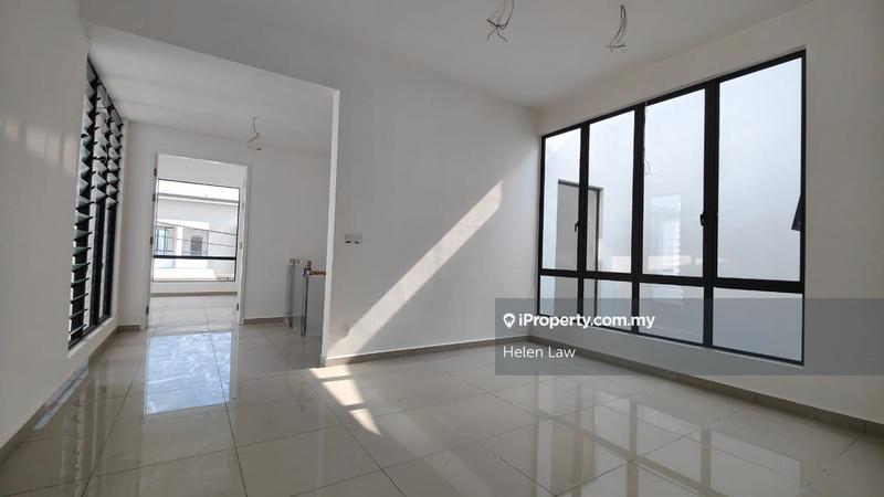 Rumah Berkembar untuk Dijual di Ayer Keroh, Melaka City oleh Helen Law - iProperty.com.my