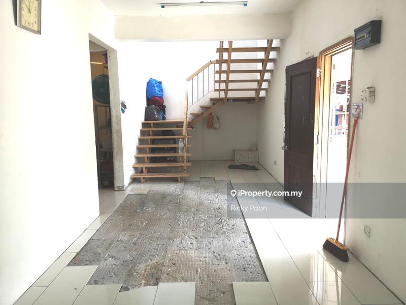 Semi-Detached House for Sale in Kota Perdana, Seri Kembangan by Ricky Poon - iProperty.com.my