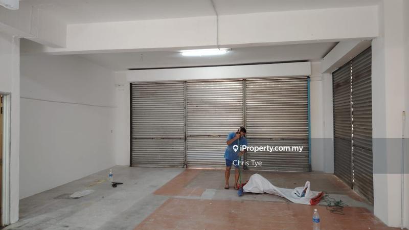 For Rent - Bandar Tasik Puteri , Rawang @ Ground Floor Endlot