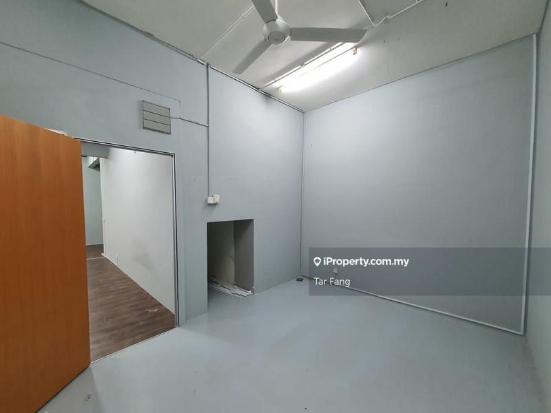 Shop-Office for Sale in Aman Putri, Sungai Buloh by Tar Fang - iProperty.com.my