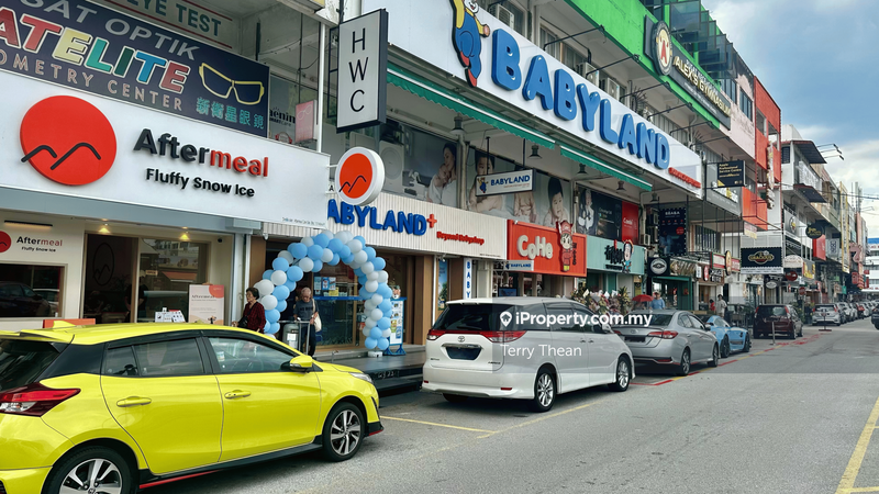 For Sale - 4 Storey Shop @ SS2 PJ , Facing Inner Square , High Demand Street