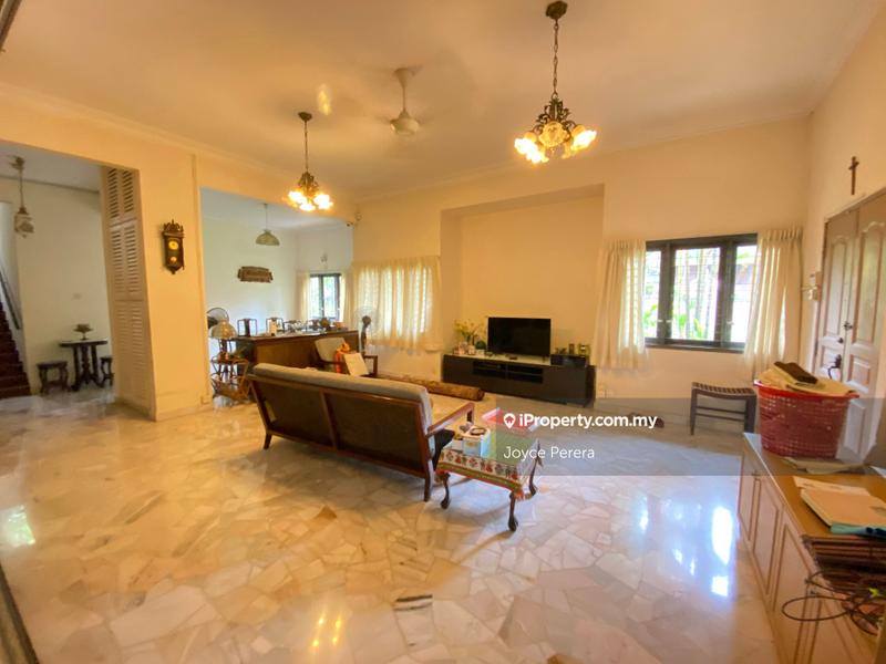 Bungalow House for Sale in Taman Zooview, Ulu Kelang by Joyce Perera - iProperty.com.my