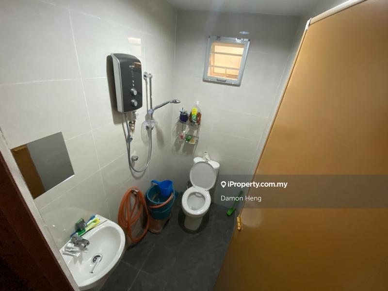 Semi-Detached House for Sale in Corner 3Storey Semi-D Tiara Villa Taman United, Jalan Klang Lama (Old Klang Road) by Damon Heng - iProperty.com.my