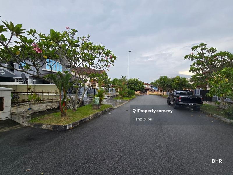 Banglo untuk Dijual di Bandar Seri Putra, Bangi oleh Hafiz Zubir - iProperty.com.my