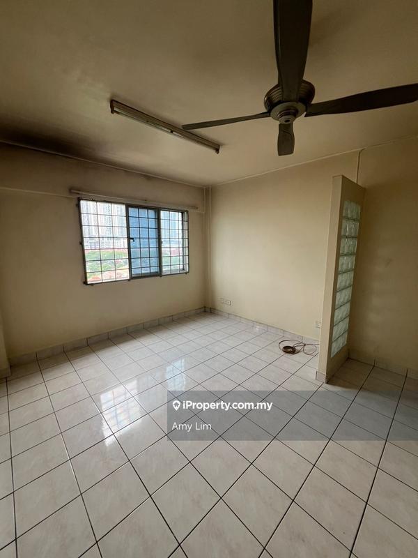 For Sale - Avenue Court