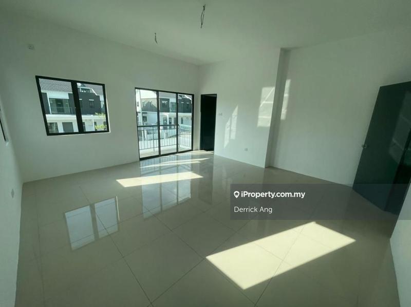 Semi-Detached House for Sale in Taman Scientex Rawang, Rawang by Derrick Ang - iProperty.com.my
