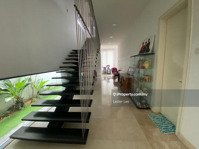 Bungalow House for Sale in Petaling Jaya, Selangor by Lester Lee - iProperty.com.my