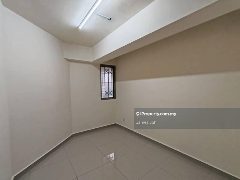 For Rent - Menara Megah