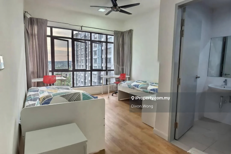 For Rent - Paramount Utropolis