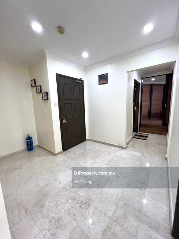 Kondominium untuk Dijual di The Straits View Condominium oleh Jeff Yang - iProperty.com.my