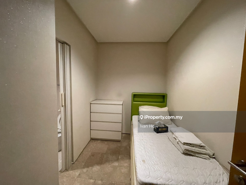 Service Residence for Sale in The Oval by Ivan How - iProperty.com.my