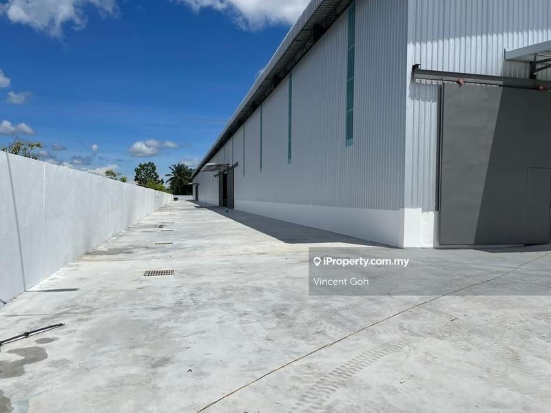 Kilang untuk Dijual di Kampung Teluk Mengkuang, Telok Panglima Garang oleh Vincent Goh - iProperty.com.my
