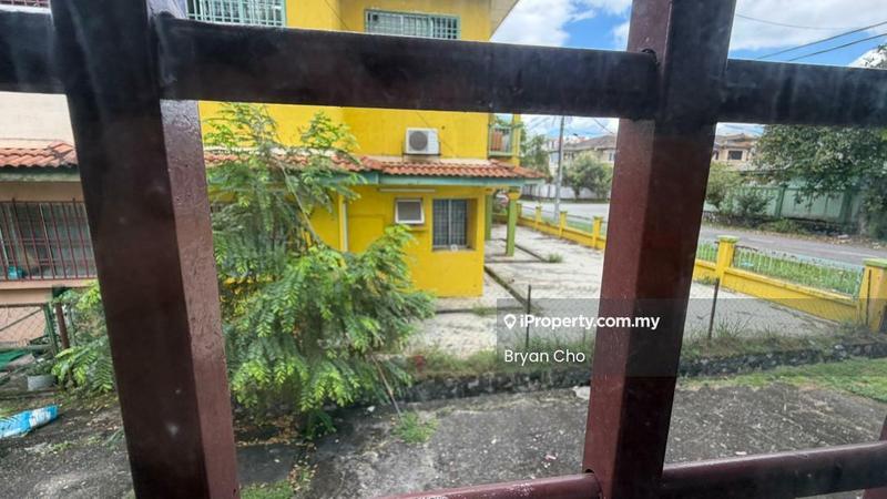 Rumah Berangkai 2 Tingkat untuk Dijual di Taman Prima Saujana, Kajang oleh Bryan Cho - Exterior - iProperty.com.my