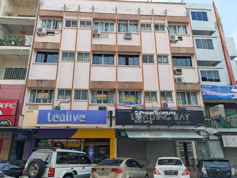 For Sale - 2Unit Shop & Hotel in Kluang Town Centre