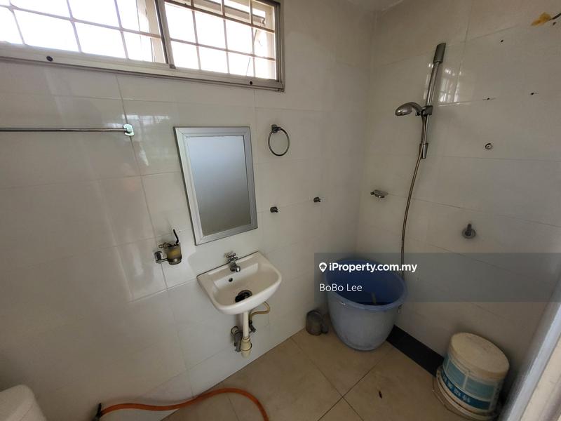 Semi-Detached House for Sale in Taman Overseas Union (Taman Oug), Jalan Klang Lama (Old Klang Road) by BoBo Lee - iProperty.com.my