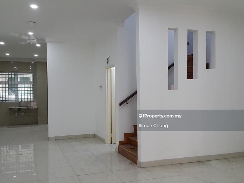 Rumah Berangkai 3 Tingkat untuk Dijual di Setia Alam ( Anjung Sari), Setia Alam oleh Simon Chang - Interior - iProperty.com.my