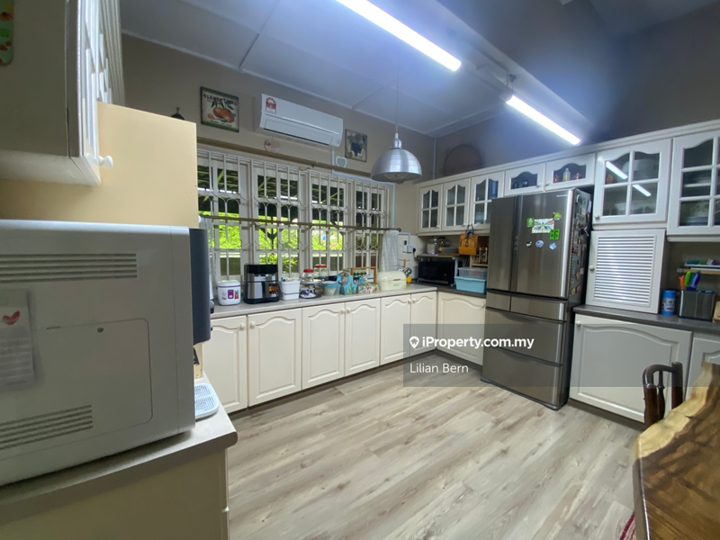 Bungalow House for Sale in Jalan SS12, Subang Jaya by Lilian Bern - iProperty.com.my