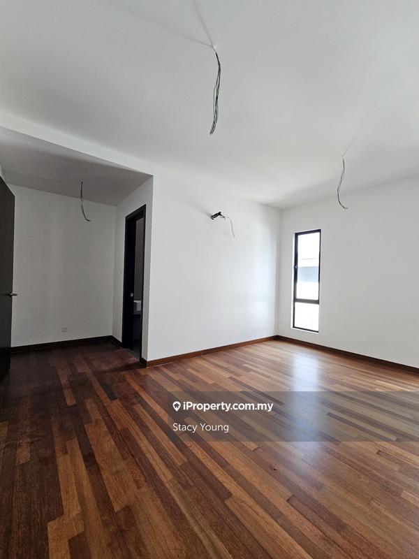 Rumah Berkembar untuk Dijual di Wira Heights, Bandar Sungai Long oleh Stacy Young - iProperty.com.my