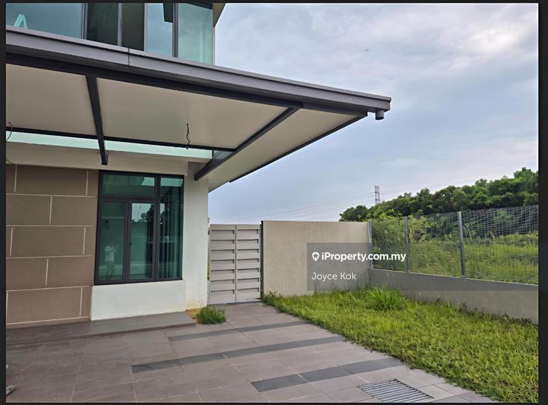 Bungalow House for Sale in Putra Heights, Subang Jaya by Joyce Kok - iProperty.com.my