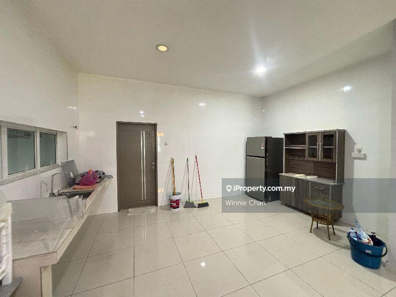 Bungalow House for Sale in Bandar Lahat Mines, Lahat by Winnie Chan - iProperty.com.my