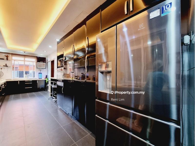 Bungalow House for Sale in Damansara Lagenda, Legenda, Ara Damansara by Reni Lim - iProperty.com.my