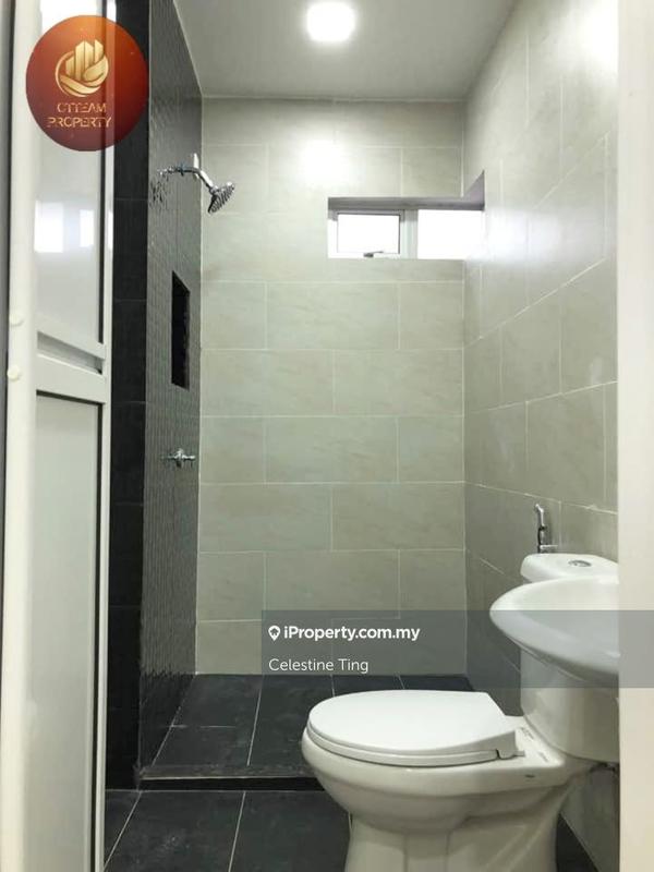 Rumah Berkembar untuk Dijual di [Renovated][40X80] Semi D, Bdr Rinching Semenyih, Semenyih oleh Celestine Ting - iProperty.com.my
