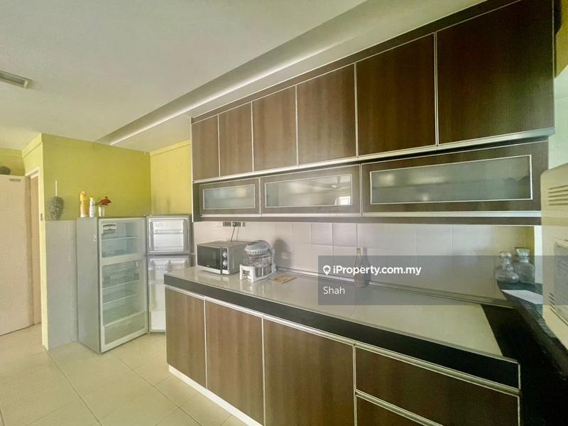 Kondominium untuk Dijual di Platinum Lake PV 12 oleh Shah - iProperty.com.my