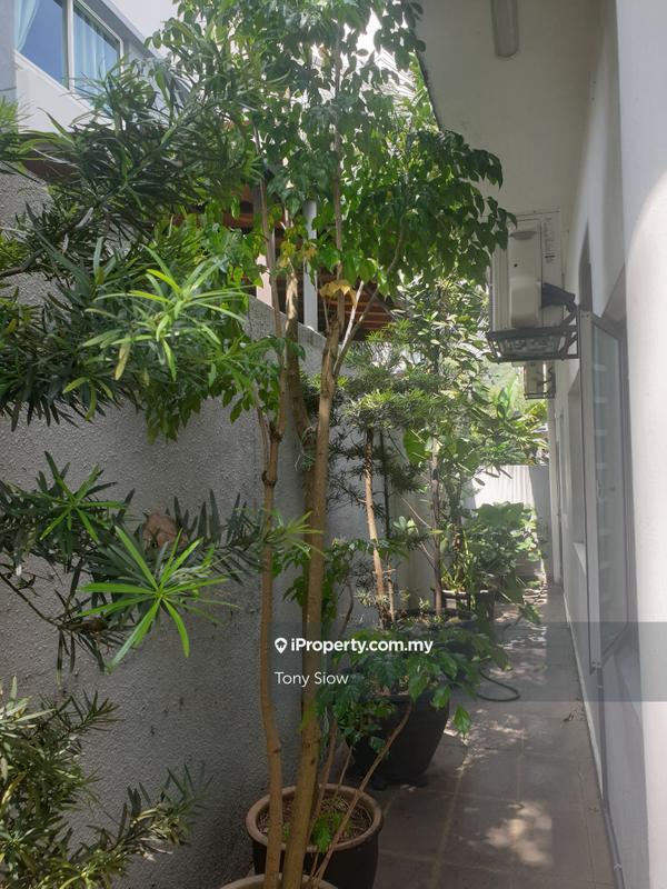Bungalow House for Sale in USJ Heights, Subang Jaya by Tony Siow - iProperty.com.my