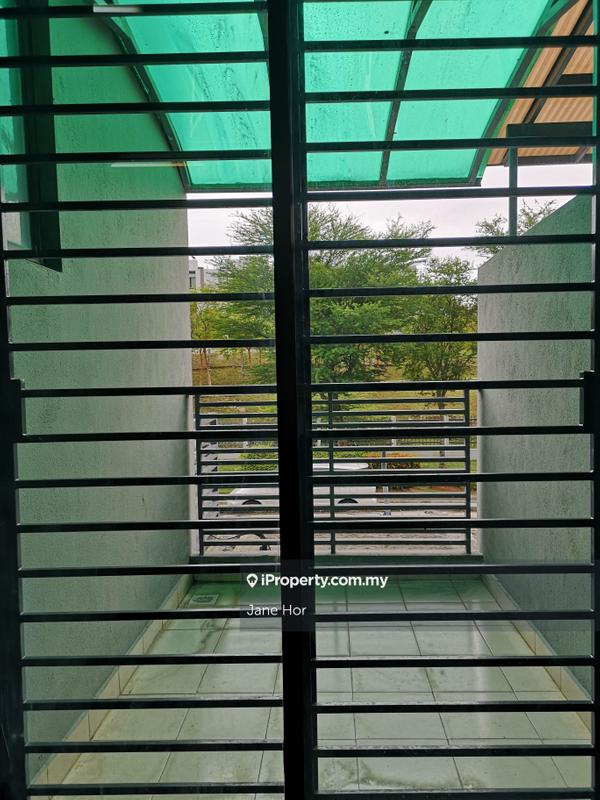 Townhouse for Sale in 16 sierra, Puchong by Jane Hor - iProperty.com.my