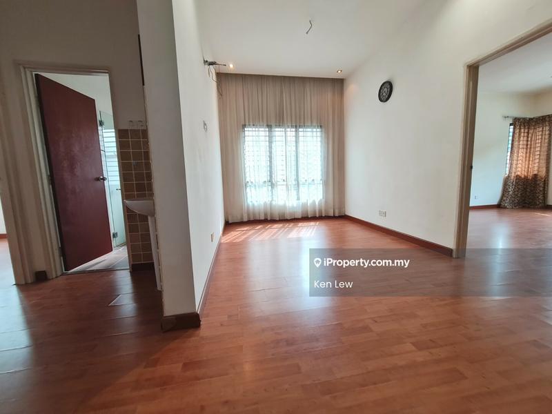 Semi-Detached House for Sale in Hijauan Residence, Ulu Langat by Ken Lew - Living Room - iProperty.com.my
