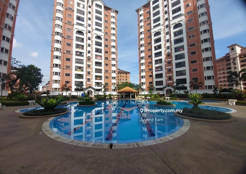 For Sale - Evergreen Park Scot Pine