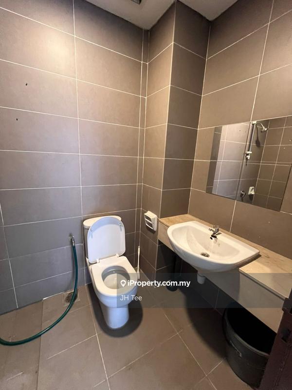 Rumah Bandar untuk Dijual di The Vale @ Sutera Damansara Damai Pj, Damansara Damai oleh JH Tee - iProperty.com.my