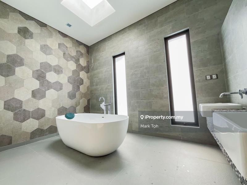 Bungalow House for Sale in Subang Heights, Subang Jaya by Mark Toh - iProperty.com.my