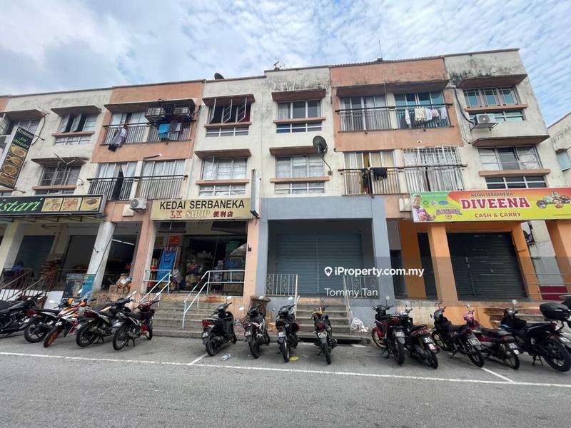 For Rent - Damansara Damai Ground Floor Shop for Rent