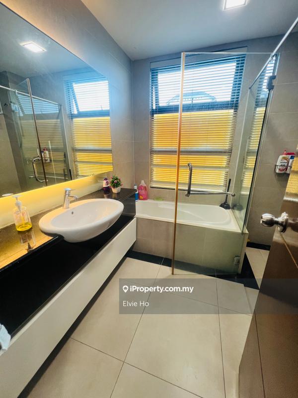 Condominium for Sale in Papillon Desahill Condominium by Elvie Ho - iProperty.com.my