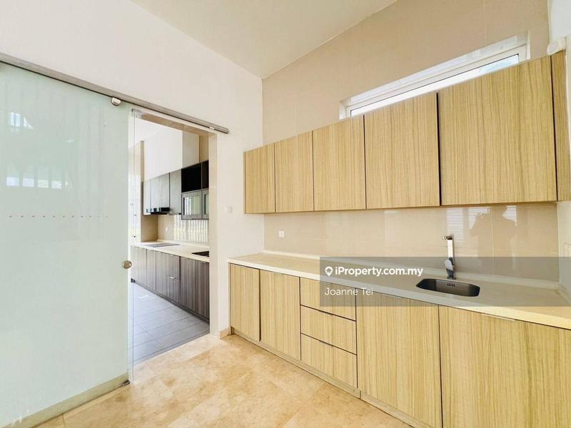 Bungalow House for Sale in Lakefront Villa, Cyberjaya by Joanne Tei - iProperty.com.my