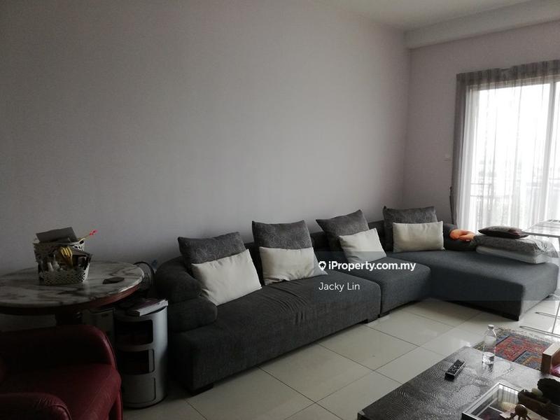 Kediaman Servis untuk Dijual di Subang Olives Residence oleh Jacky Lin - iProperty.com.my