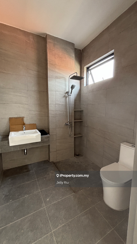 Rumah Berkembar untuk Dijual di Miri, Sarawak oleh Jelly Kiu - iProperty.com.my