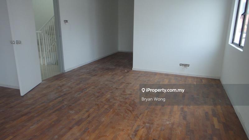 Rumah Berkembar untuk Dijual di Saujana Palma, Kajang oleh Bryan Wong - iProperty.com.my