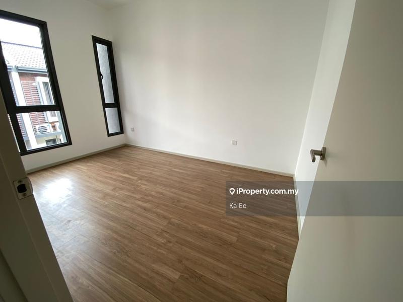 Rumah Teres 2-Tingkat untuk Dijual di Denai Alam, Shah Alam oleh Ka Ee - iProperty.com.my