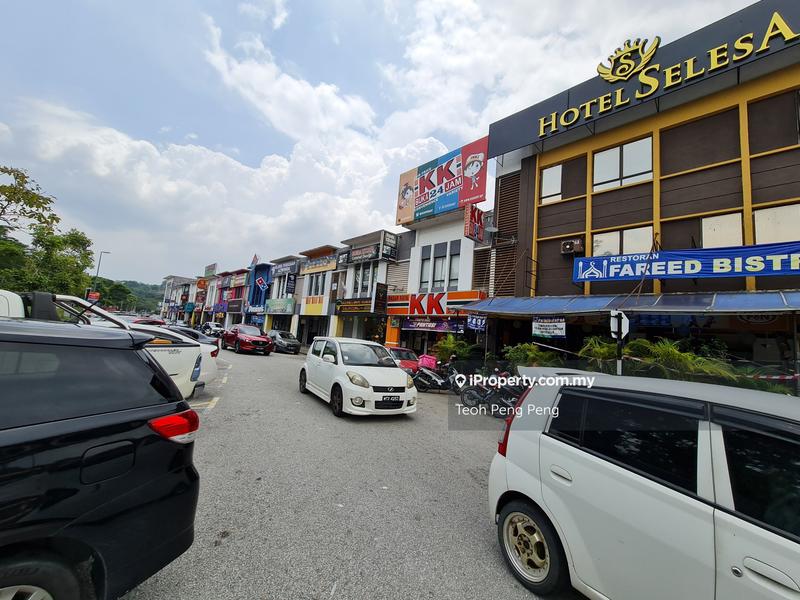 For Sale - Good Roi Facing Main Road 2 Storeys Shop For Sale Bandar Suajana Utama, Bandar Puncak Alam