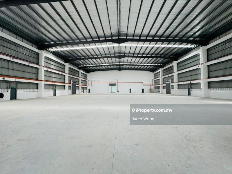 For Sale - Corner Lot Freehold [Detached Factory] Bandar Serenia Industrial Park