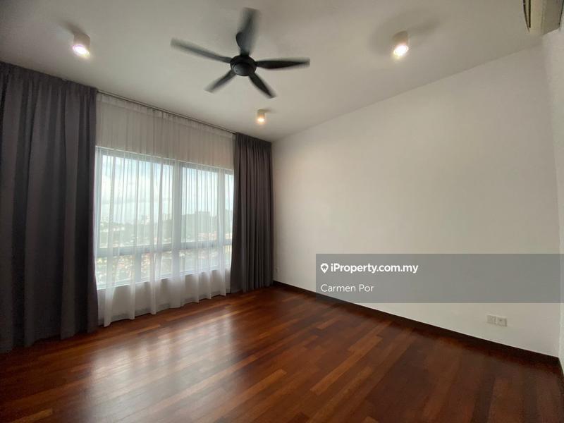 Condominium for Rent in Infinity Beachfront Condominium by Carmen Por - iProperty.com.my