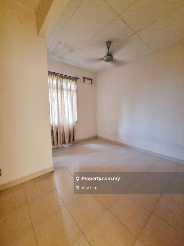 Rumah Berkembar untuk Dijual di Taman Kipark, Puchong oleh Shirley Lim - iProperty.com.my