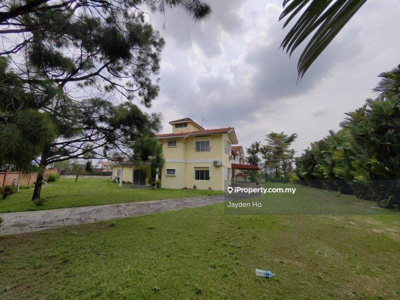 Bungalow House for Sale in Sea Park, Petaling Jaya by Jayden Ho - iProperty.com.my