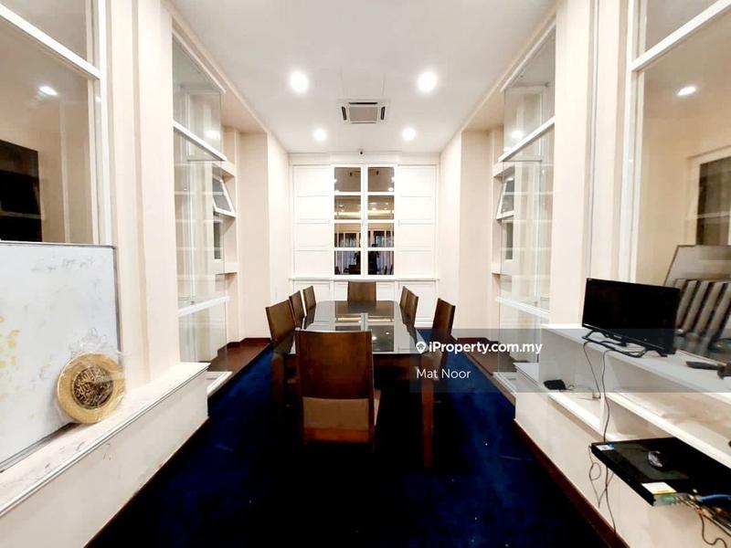 Banglo untuk Dijual di Bukit Jelutong, Shah Alam oleh Mat Noor - iProperty.com.my